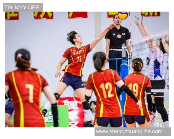 足球明星跨界挑战排球运动精彩瞬间集锦与图片分享